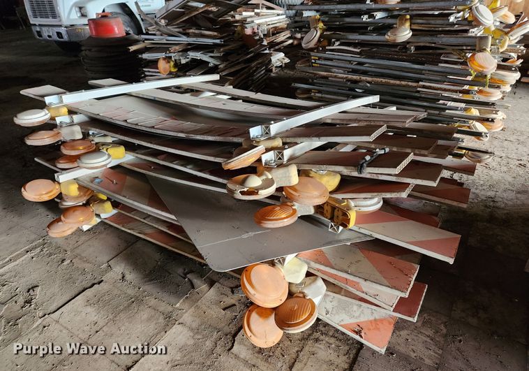 image for item KT9481 Road safety equipment