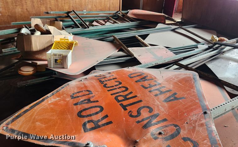 image for item KT9481 Road safety equipment