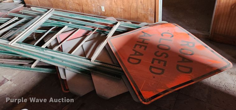 image for item KT9481 Road safety equipment