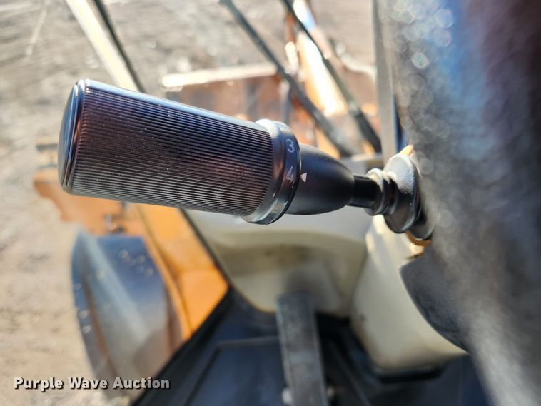 image for item KT9486 2011 Case 621E XR  wheel loader