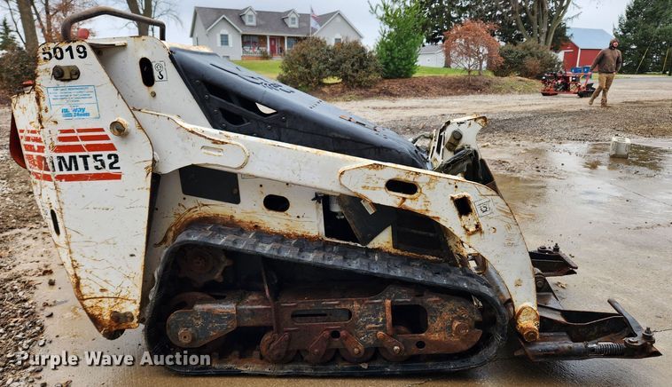 image for item KT9522 2012 Bobcat MT52  compact utility loader