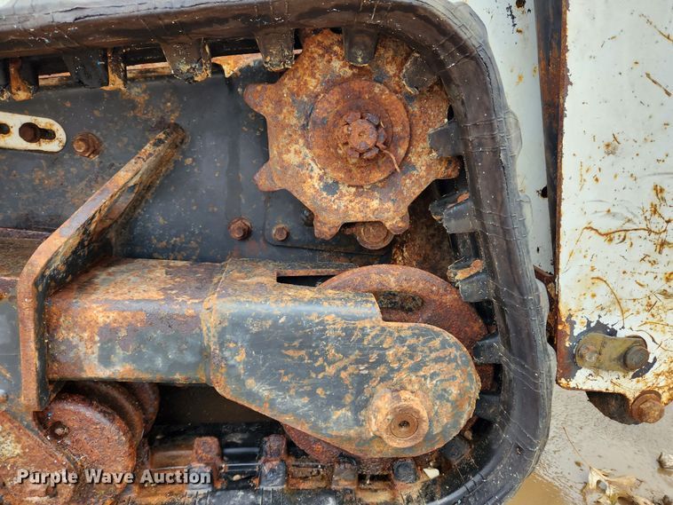 image for item KT9522 2012 Bobcat MT52  compact utility loader