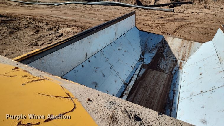 image for item LA9303 2015 Volvo A25G  haul truck