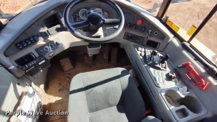 image for item LA9303 2015 Volvo A25G  haul truck