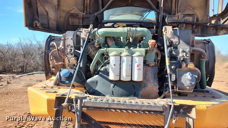 image for item LA9303 2015 Volvo A25G  haul truck