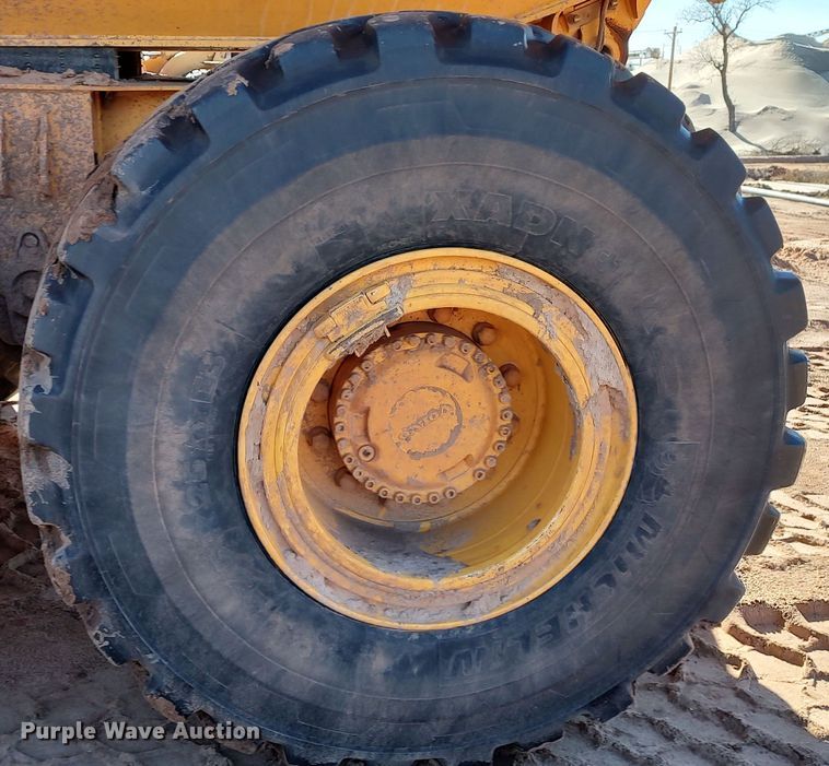 image for item LA9303 2015 Volvo A25G  haul truck