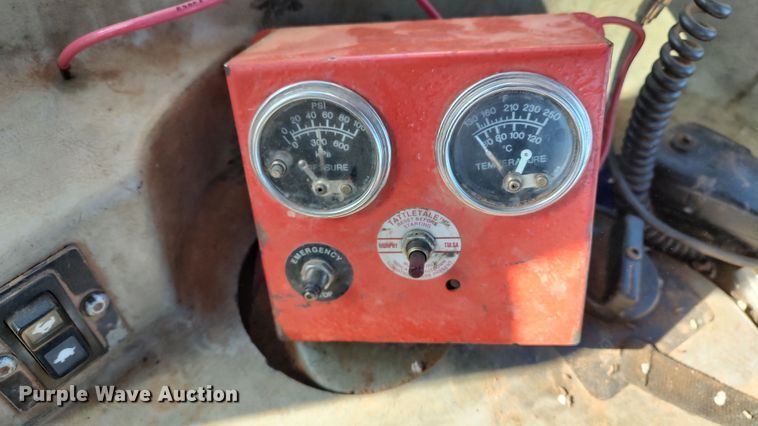 image for item LA9306 2004 Caterpillar D6R LGP Series II  dozer