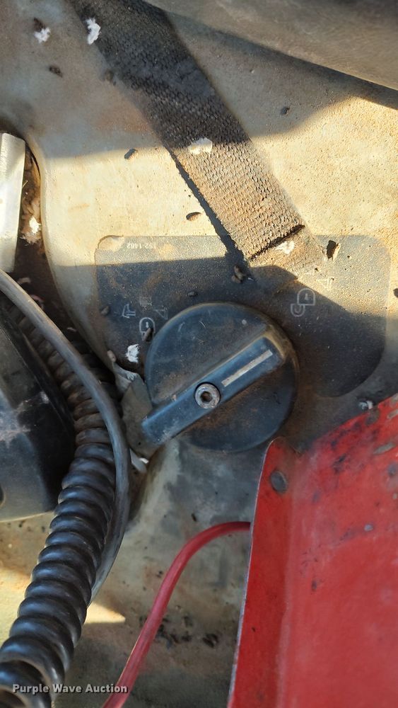 image for item LA9306 2004 Caterpillar D6R LGP Series II  dozer