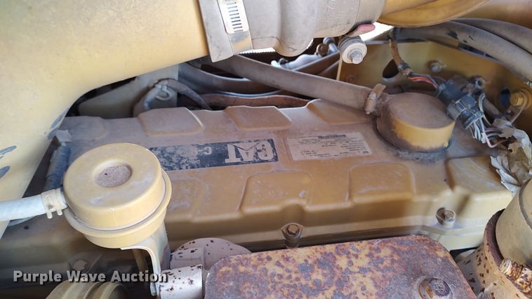 image for item LA9306 2004 Caterpillar D6R LGP Series II  dozer