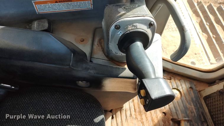 image for item LA9313 2004 Caterpillar D6R LGP Series II  dozer