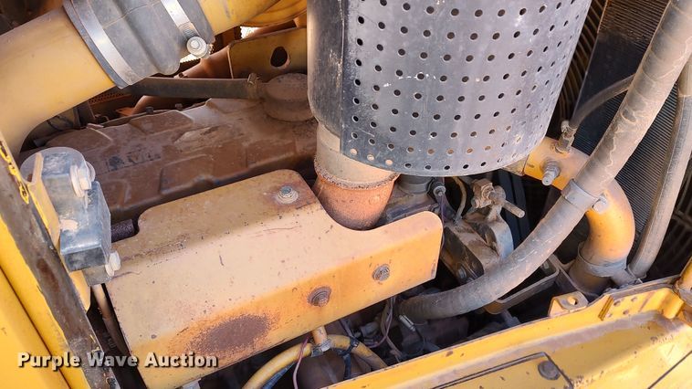 image for item LA9313 2004 Caterpillar D6R LGP Series II  dozer