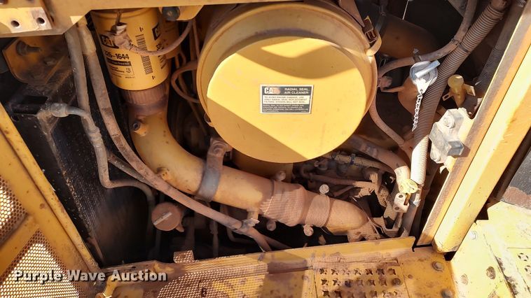 image for item LA9313 2004 Caterpillar D6R LGP Series II  dozer