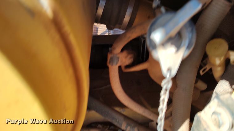 image for item LA9313 2004 Caterpillar D6R LGP Series II  dozer