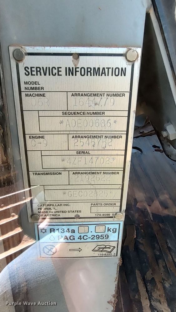 image for item LA9313 2004 Caterpillar D6R LGP Series II  dozer