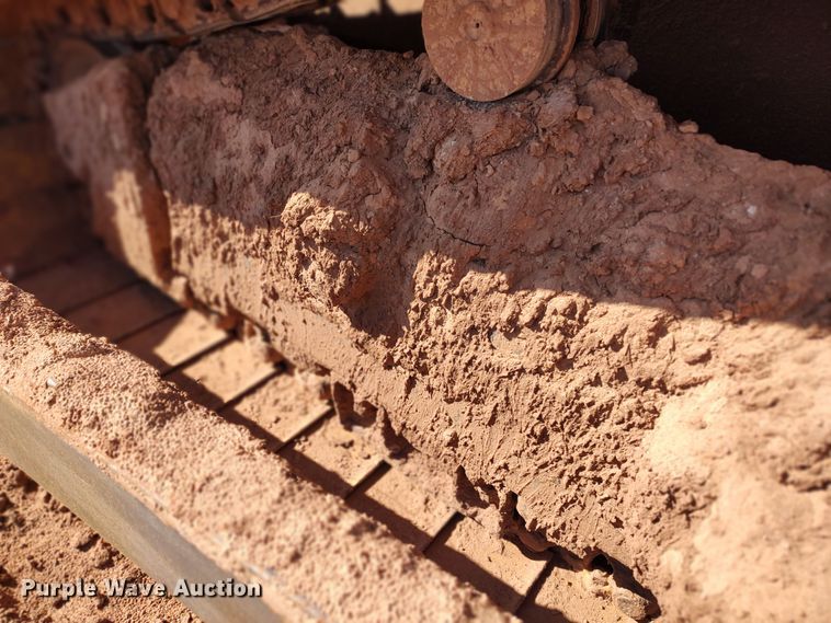 image for item LA9313 2004 Caterpillar D6R LGP Series II  dozer