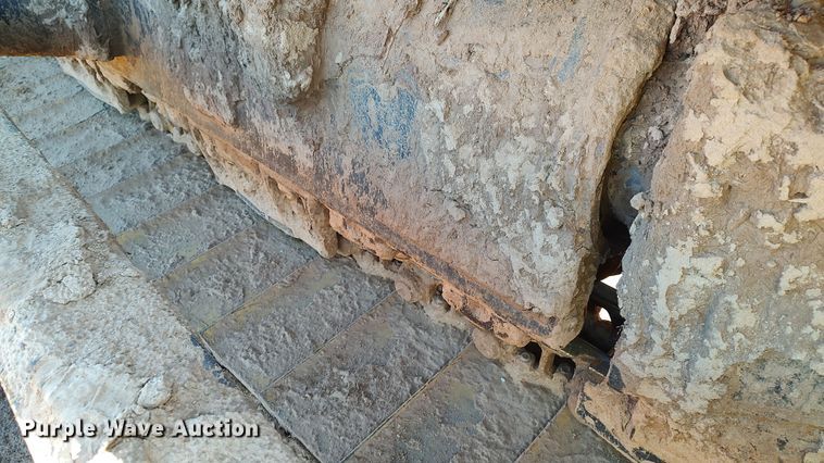 image for item LA9313 2004 Caterpillar D6R LGP Series II  dozer