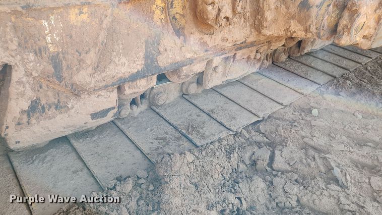 image for item LA9313 2004 Caterpillar D6R LGP Series II  dozer