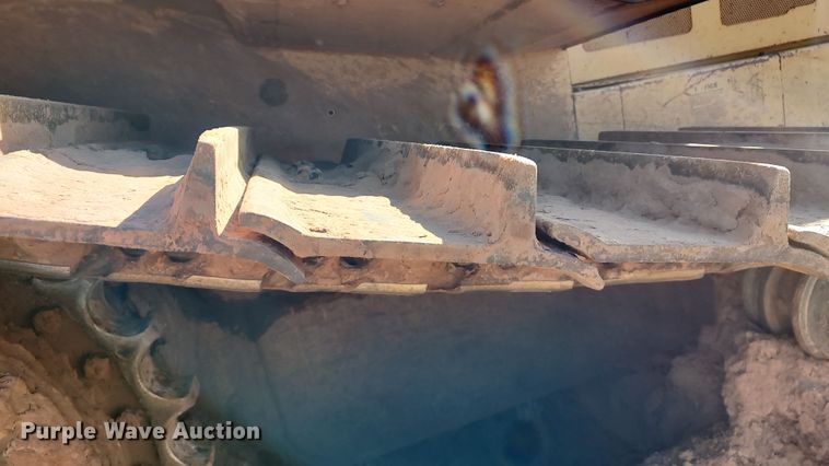 image for item LA9313 2004 Caterpillar D6R LGP Series II  dozer