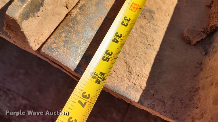 image for item LA9313 2004 Caterpillar D6R LGP Series II  dozer