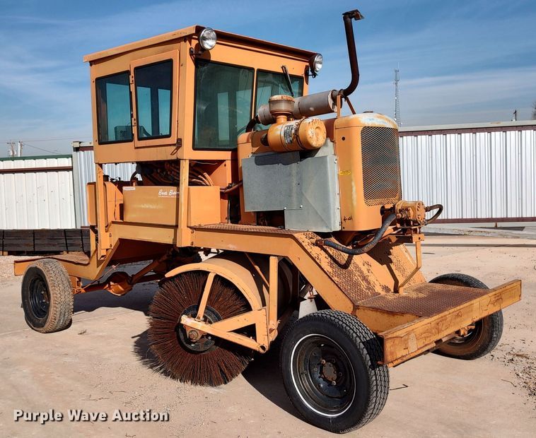 image for item LA9320 Broce  broom