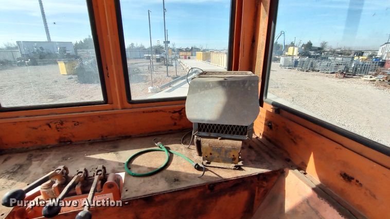 image for item LA9320 Broce  broom