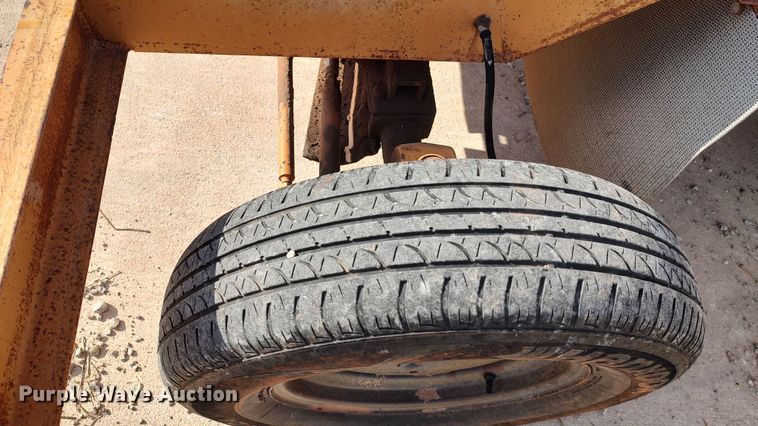 image for item LA9320 Broce  broom