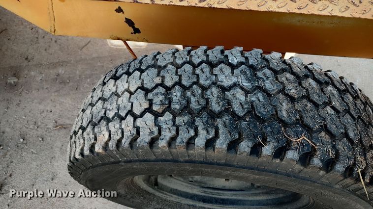 image for item LA9320 Broce  broom