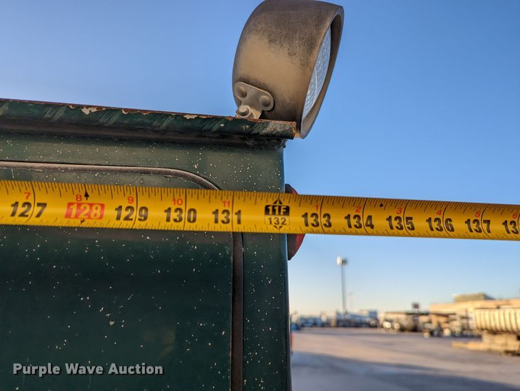 image for item LK9464 2004 Ford F650 Super Duty  utility / service truck