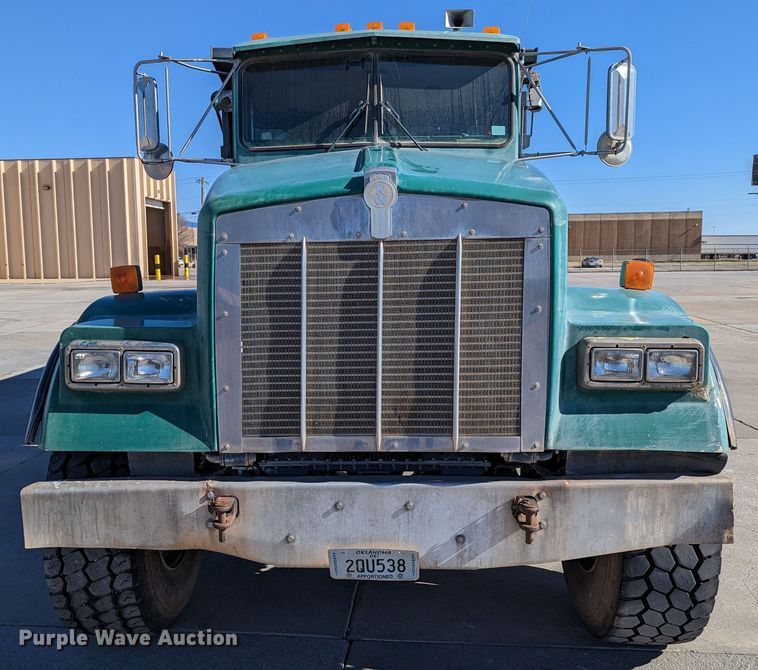 image for item LK9465 2000 Kenworth W900B  dump truck