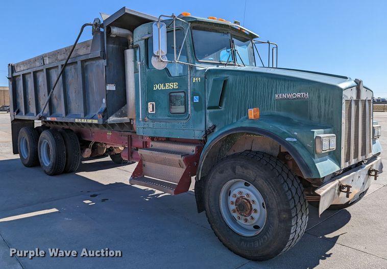 image for item LK9465 2000 Kenworth W900B  dump truck