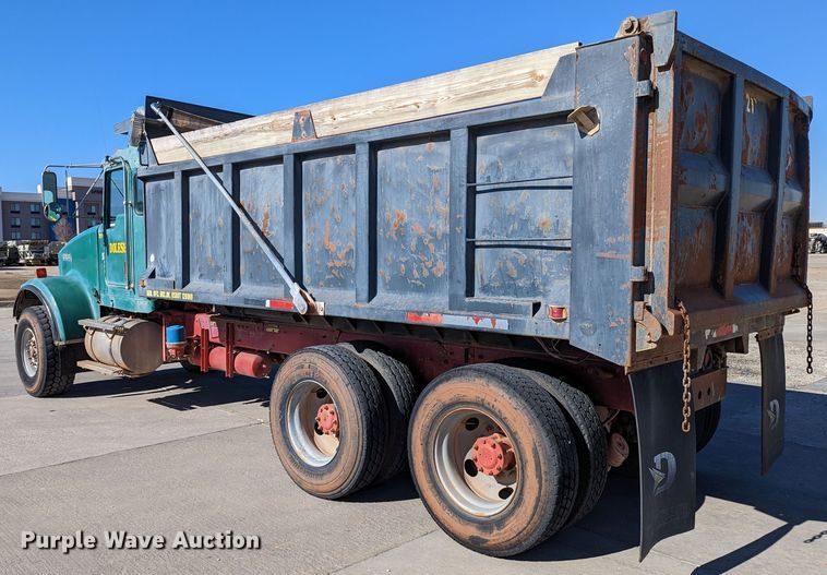 image for item LK9465 2000 Kenworth W900B  dump truck