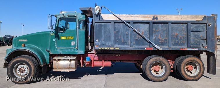 image for item LK9465 2000 Kenworth W900B  dump truck