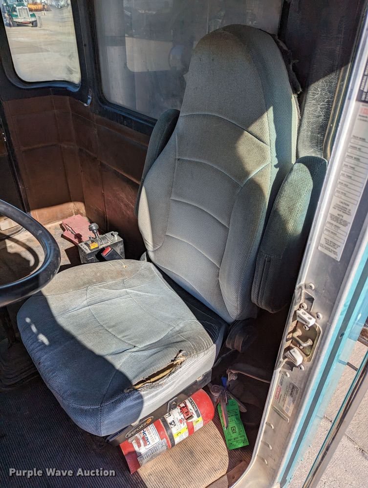 image for item LK9465 2000 Kenworth W900B  dump truck