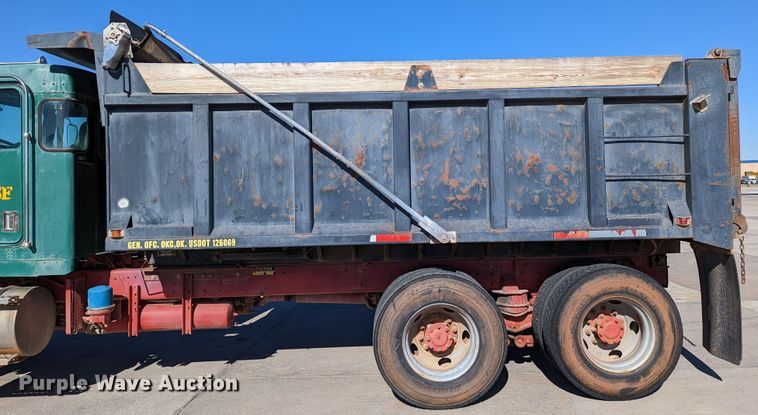 image for item LK9465 2000 Kenworth W900B  dump truck