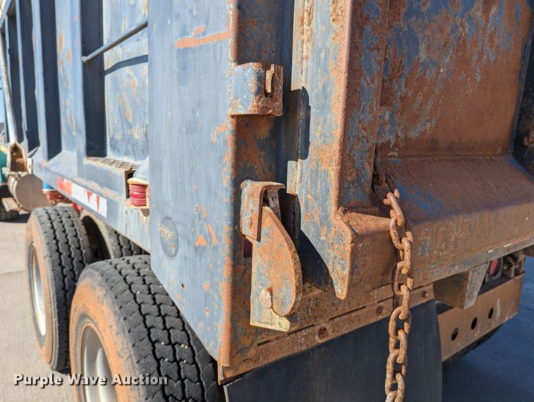 image for item LK9465 2000 Kenworth W900B  dump truck