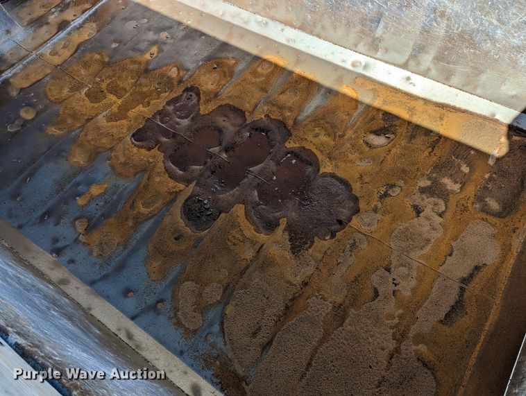 image for item LK9465 2000 Kenworth W900B  dump truck