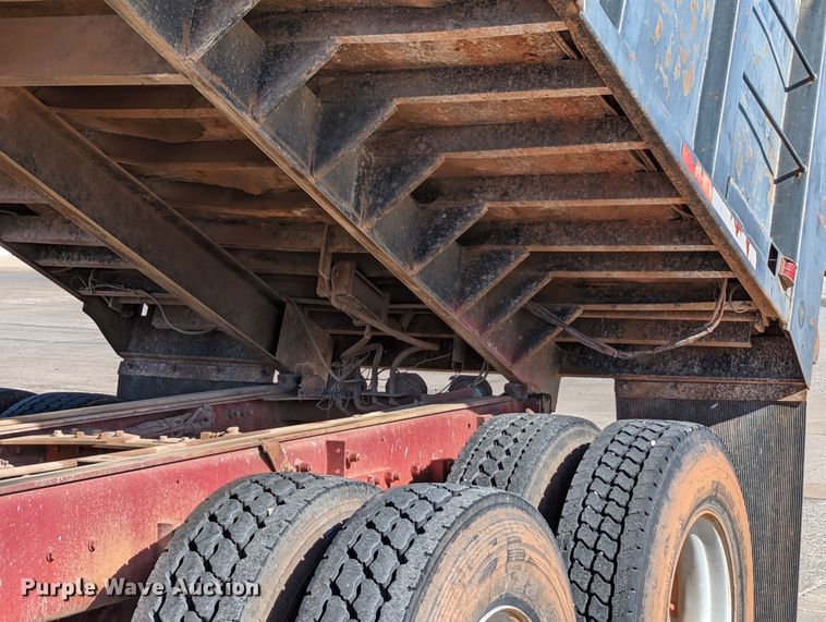 image for item LK9465 2000 Kenworth W900B  dump truck