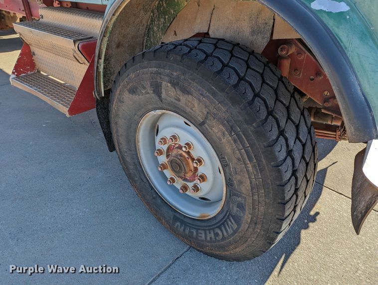 image for item LK9465 2000 Kenworth W900B  dump truck