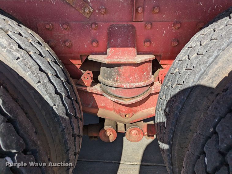 image for item LK9465 2000 Kenworth W900B  dump truck