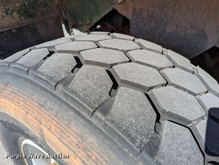 image for item LK9465 2000 Kenworth W900B  dump truck