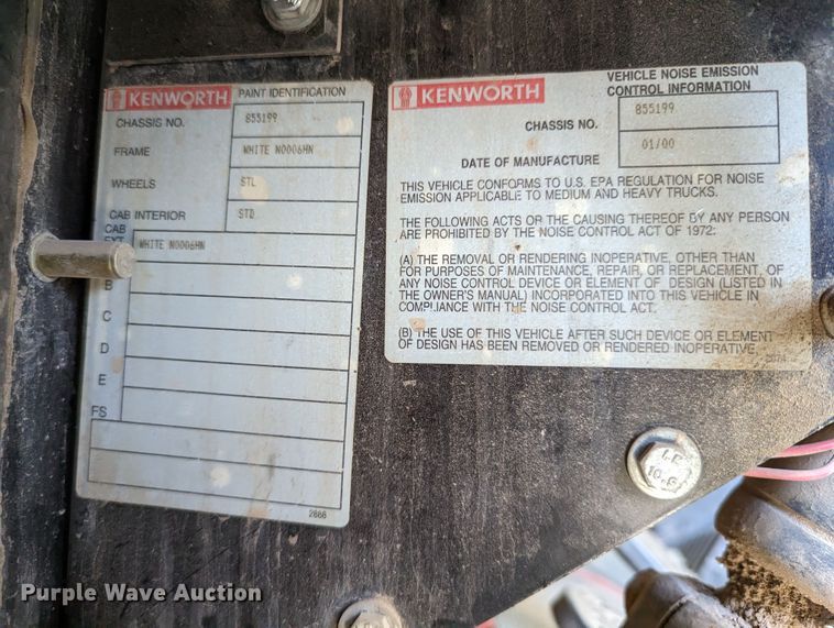 image for item LK9465 2000 Kenworth W900B  dump truck