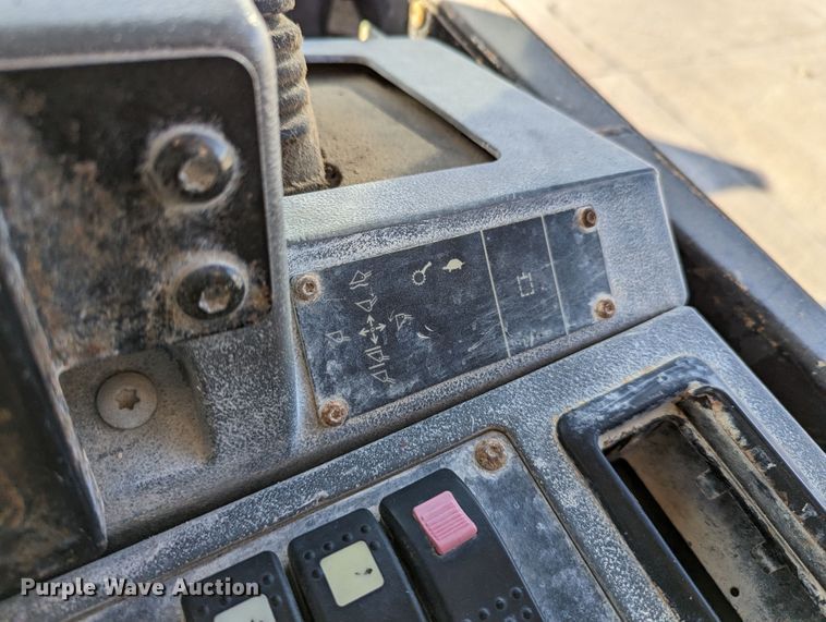 image for item LK9469 2006 Caterpillar 930G  wheel loader