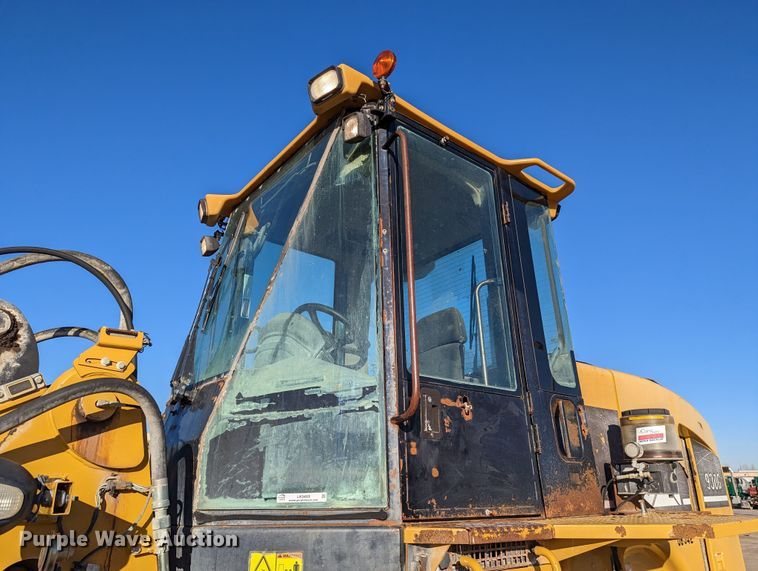 image for item LK9469 2006 Caterpillar 930G  wheel loader