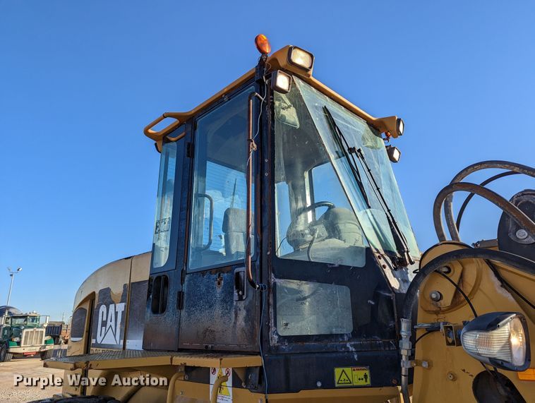 image for item LK9469 2006 Caterpillar 930G  wheel loader