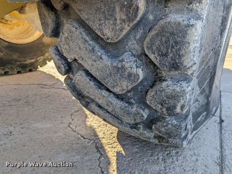 image for item LK9469 2006 Caterpillar 930G  wheel loader