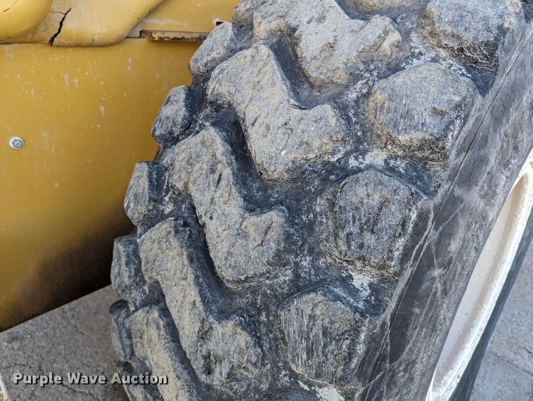 image for item LK9469 2006 Caterpillar 930G  wheel loader