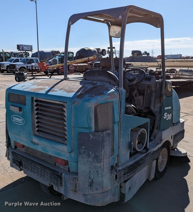 image for item LK9473 Tennant S30  sweeper