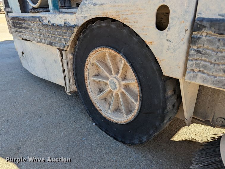 image for item LK9473 Tennant S30  sweeper