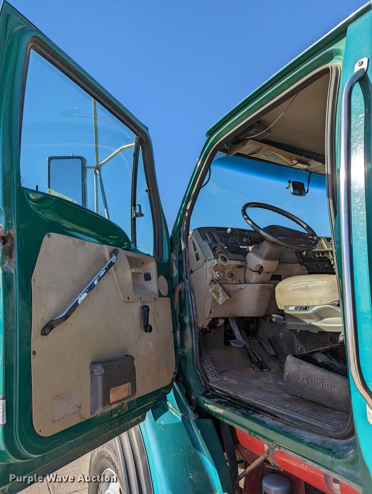 image for item LK9475 2002 Sterling L-Line  flatbed truck