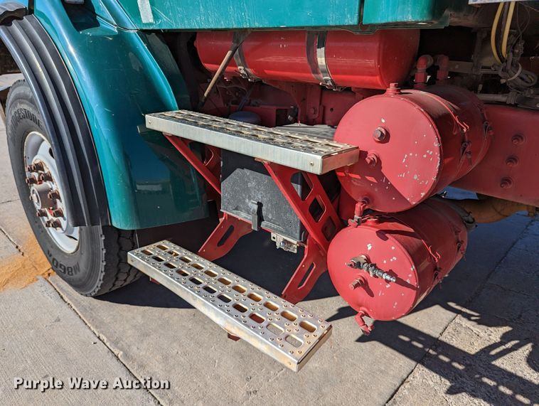 image for item LK9475 2002 Sterling L-Line  flatbed truck